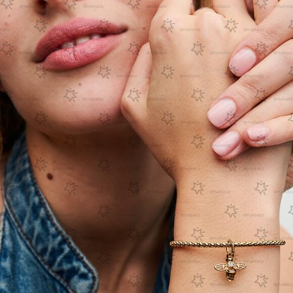 Pandora Sparkling Bee Dangle Charm - Picture 4 of 4